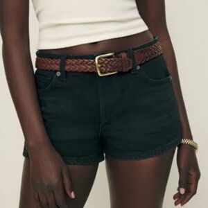 NWT Reformation Jeans Annie Stretch Low Rise 2.5” Denim Shorts Vana Black 29